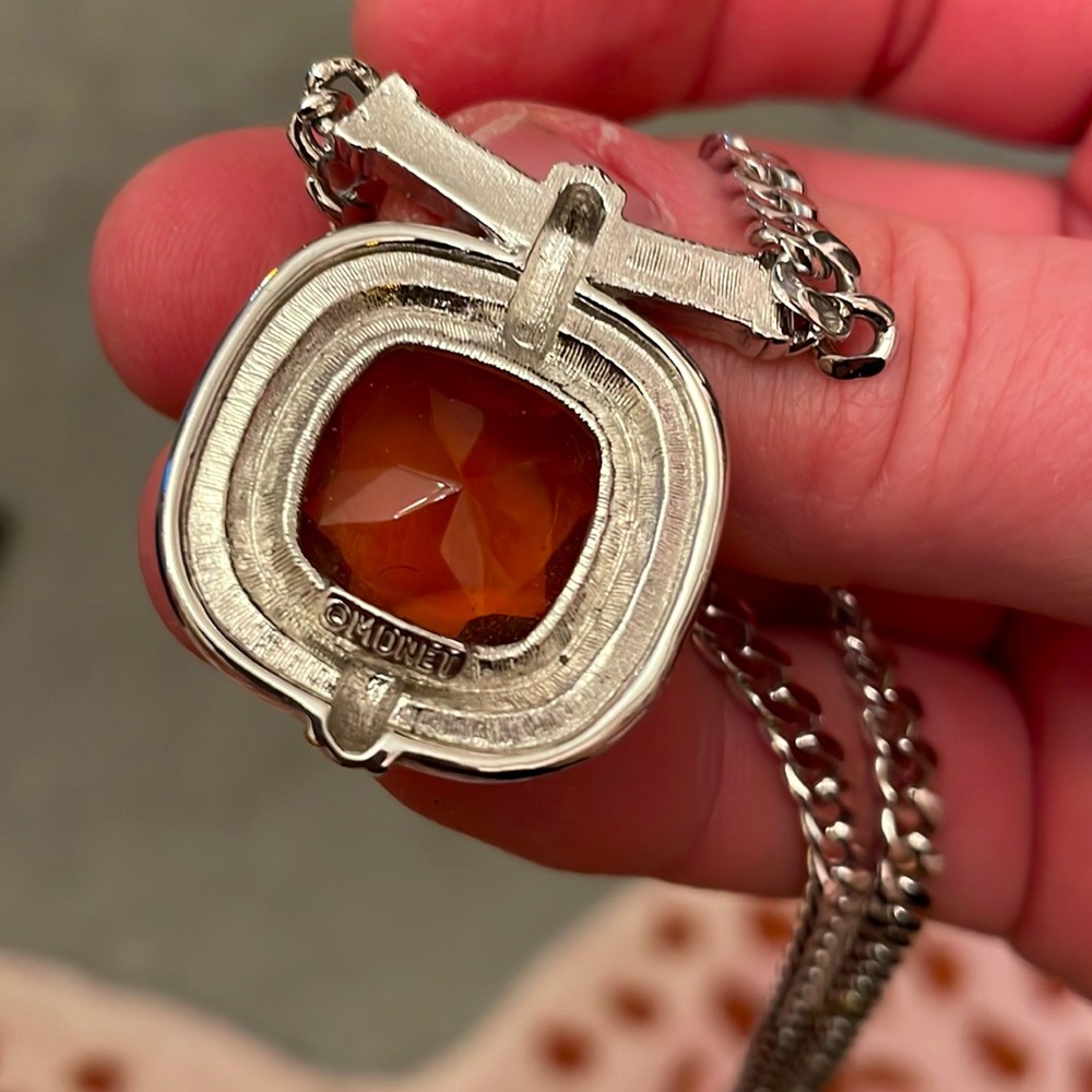 Vintage Monet peach crystal gem rhinestone silver tone necklace - Picture 6 of 11
